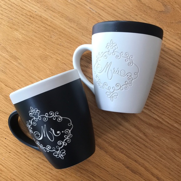NWT Mickey Mouse Mr. and Mrs. Mugs